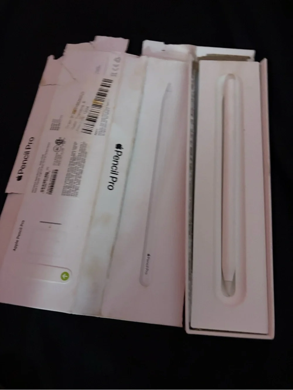 Apple Pencil Pro (new) never used. Box damaged